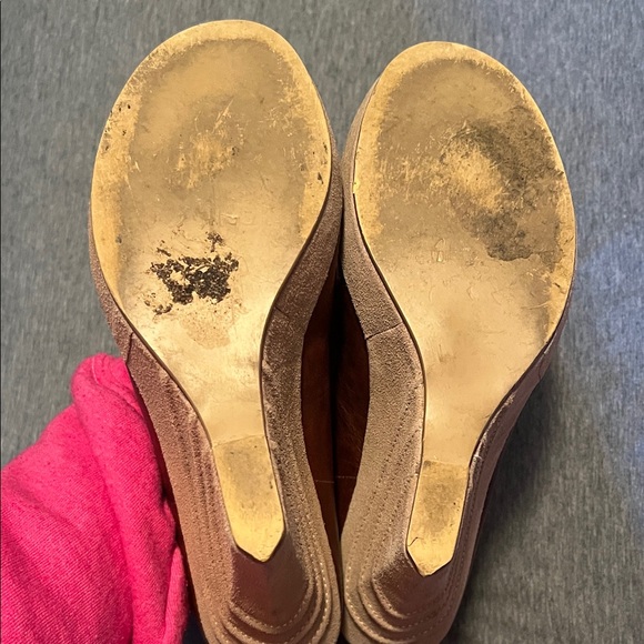 Steve Madden Tan Leather Wedges - Picture 4 of 5